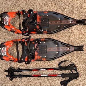 Redfeather Snowshoes with Hiking Poles